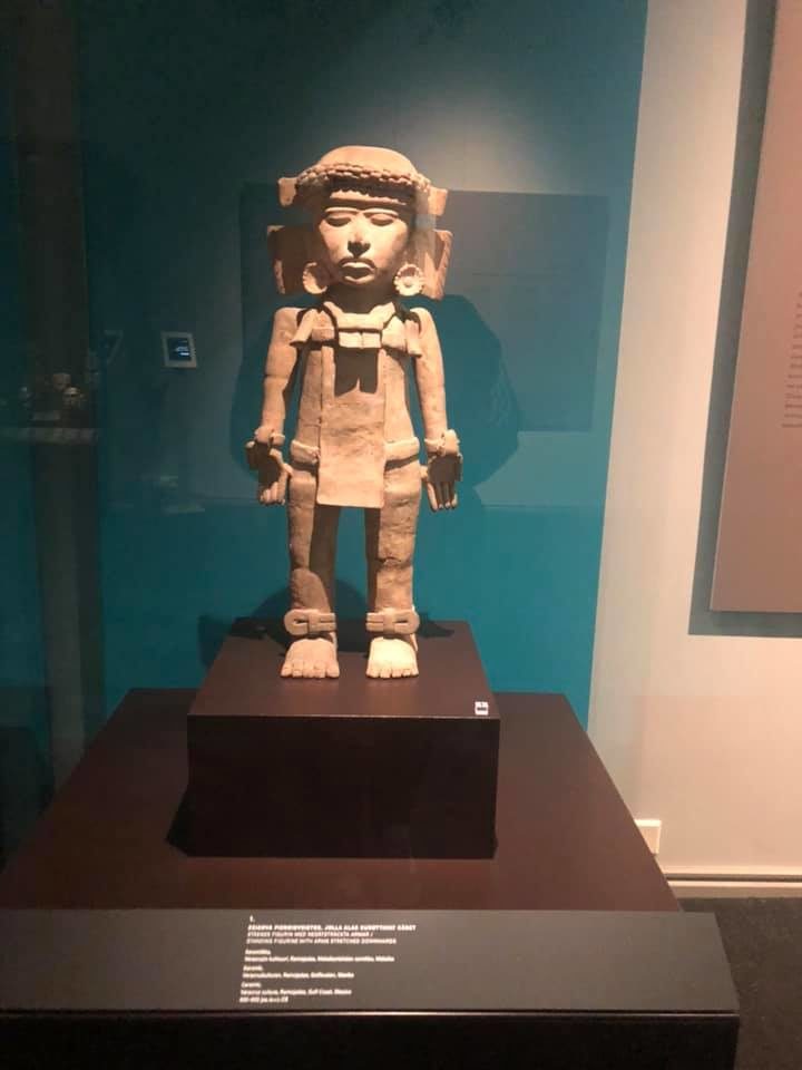 Toiveikas torstai -ryhmä tutustumassa Kansallismuseon Mesa Verde ja Maailma, j…