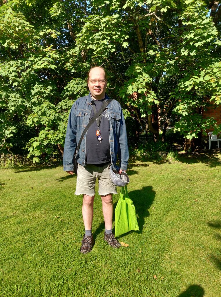 Lämpimät onnittelut Terolle. Datanomitutkinnon osio palvelutehtävässä toimiminen...