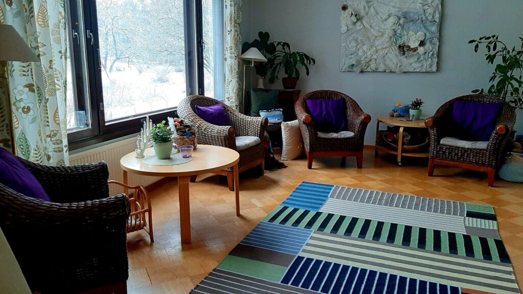 Pääkaupunkiseudun koronakoordinaatioryhmän suosituksen mukaisesti Niemikotisääti...