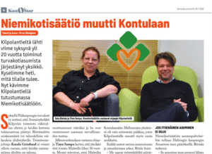 Kuvassa ovat Satu Rintala ja Timo Sampo, jotka esittelevät Niemikotisäätiön toimintaa Kilpolantiellä.