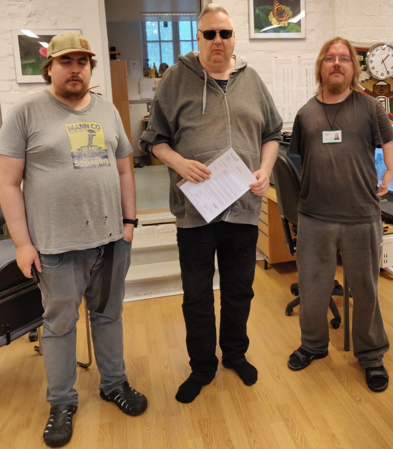 Sami Nyberg osallistui ensimmäiselle 3D-tulostuskurssille Mikon ja Nicon opastam…